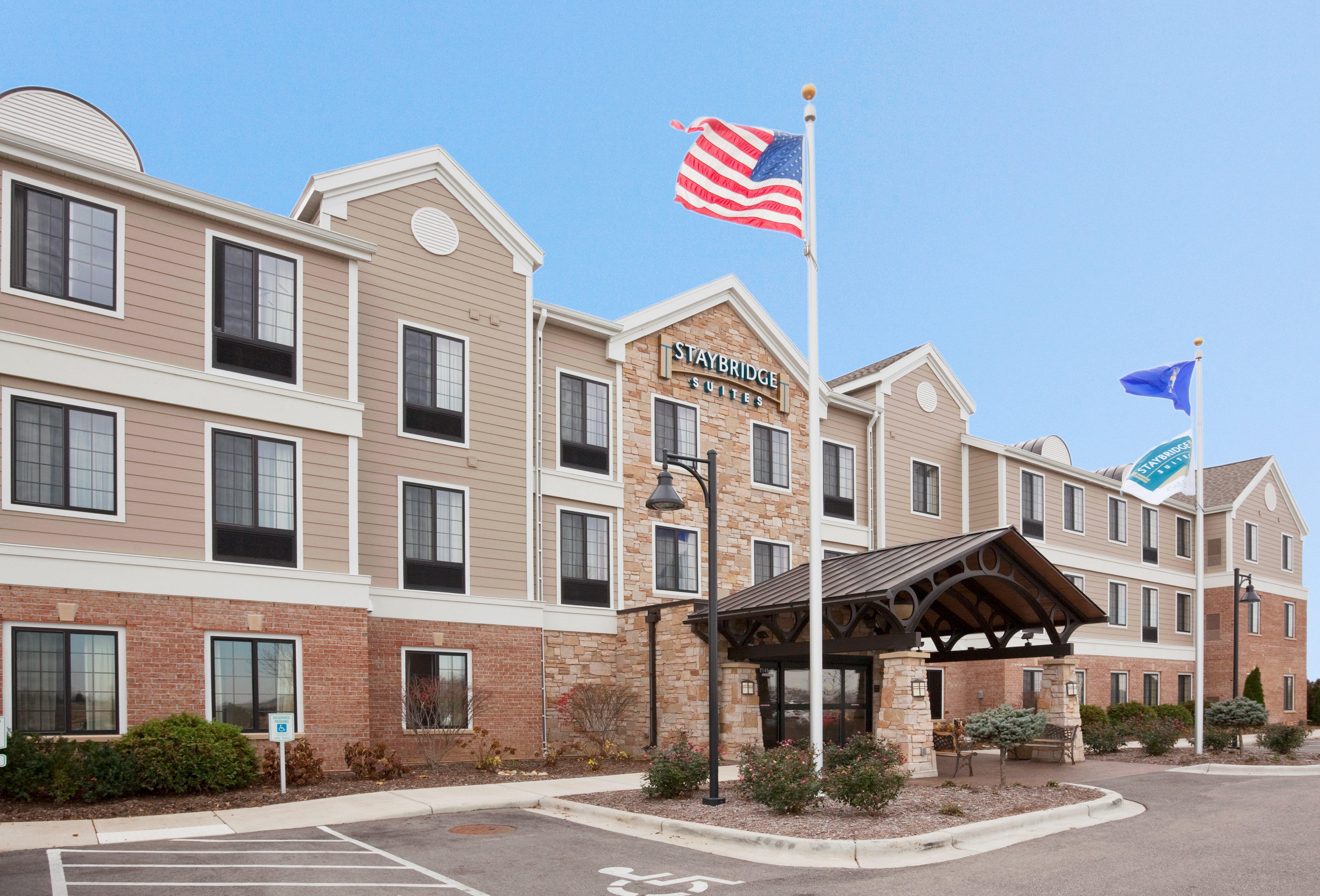 Staybridge Suites Milwaukee West-Oconomowoc By Ihg Kültér fotó