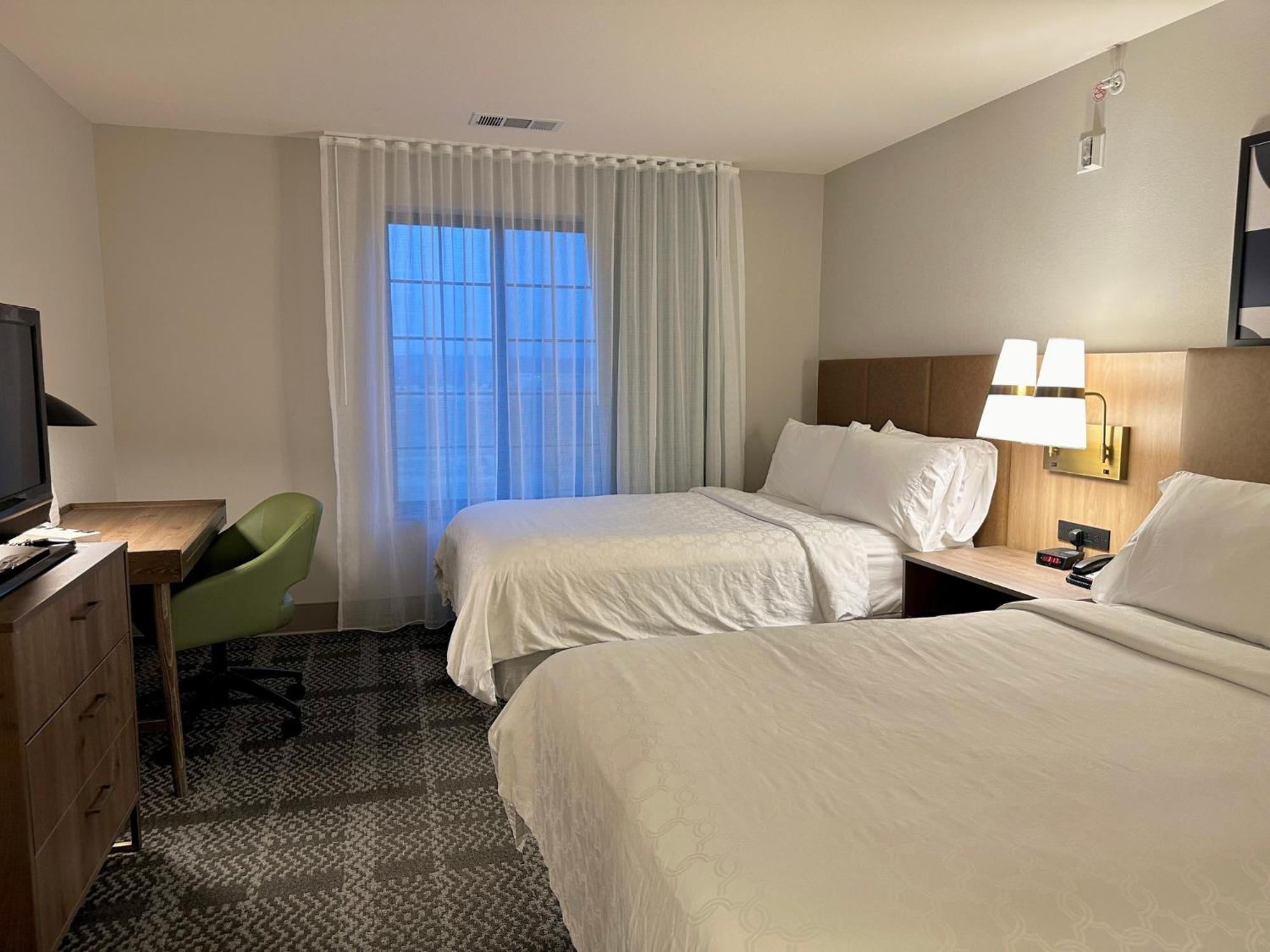 Staybridge Suites Milwaukee West-Oconomowoc By Ihg Kültér fotó
