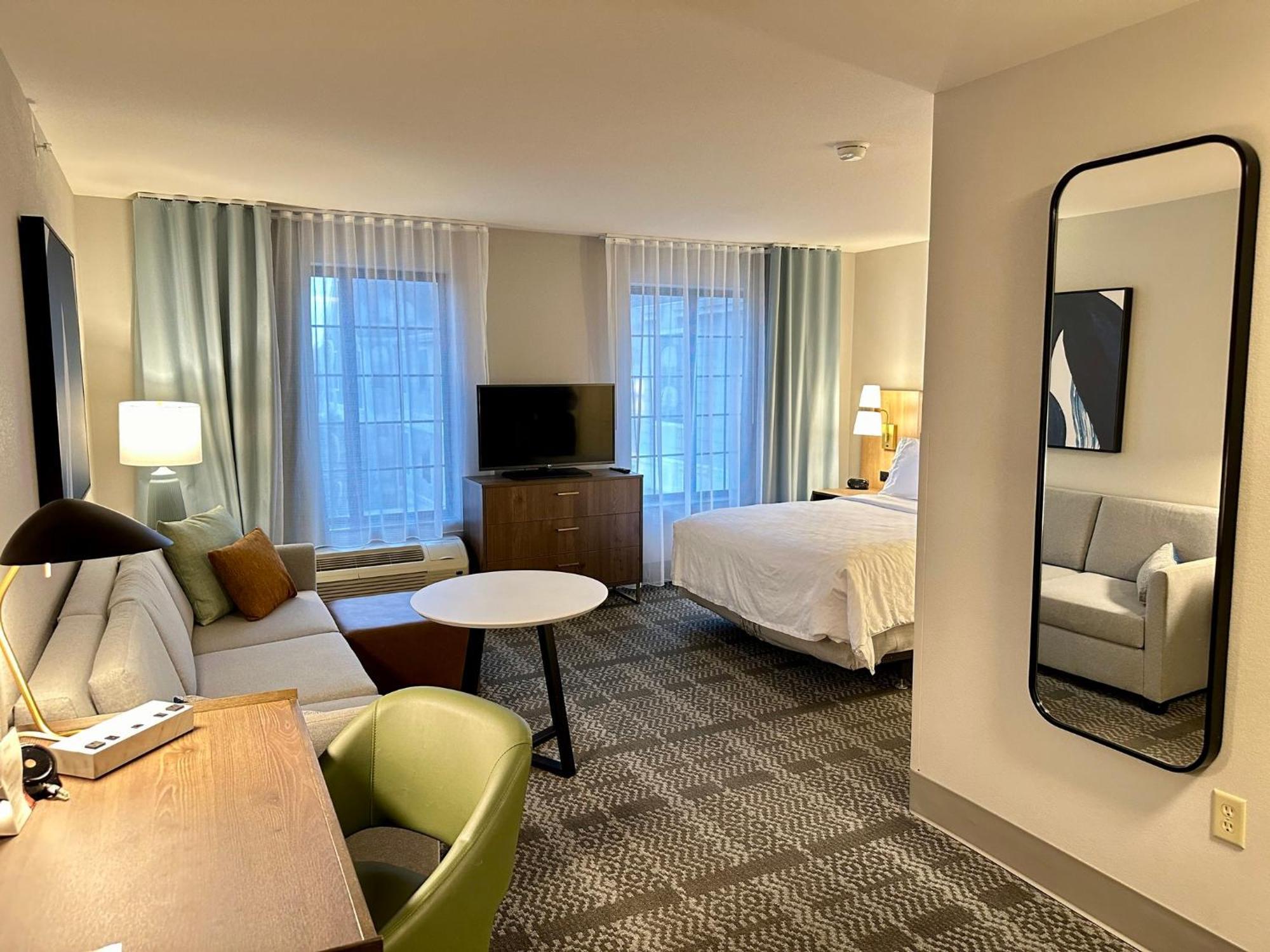 Staybridge Suites Milwaukee West-Oconomowoc By Ihg Kültér fotó