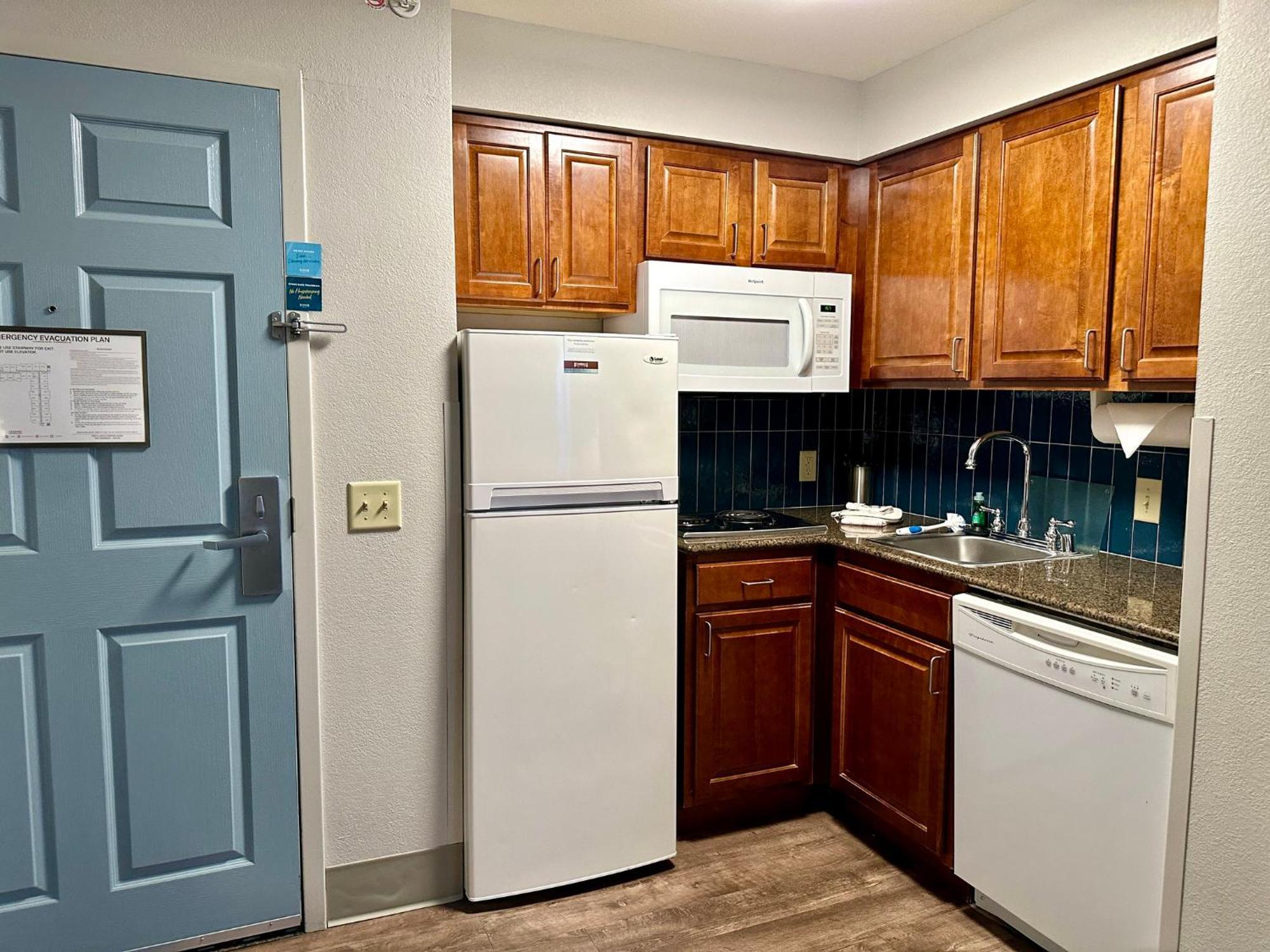 Staybridge Suites Milwaukee West-Oconomowoc By Ihg Kültér fotó