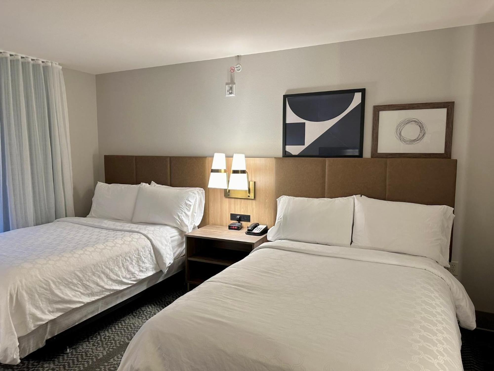 Staybridge Suites Milwaukee West-Oconomowoc By Ihg Kültér fotó