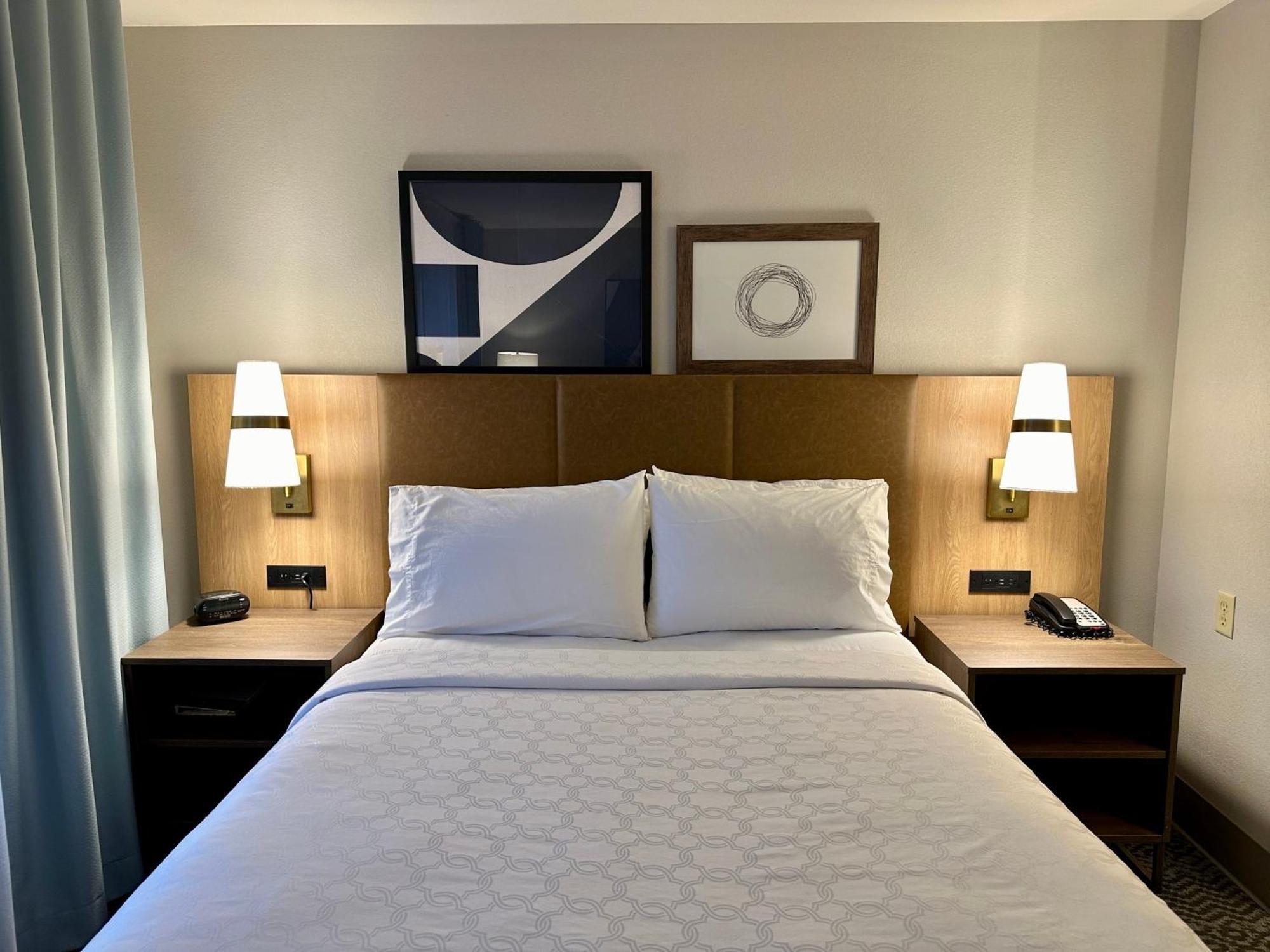 Staybridge Suites Milwaukee West-Oconomowoc By Ihg Kültér fotó