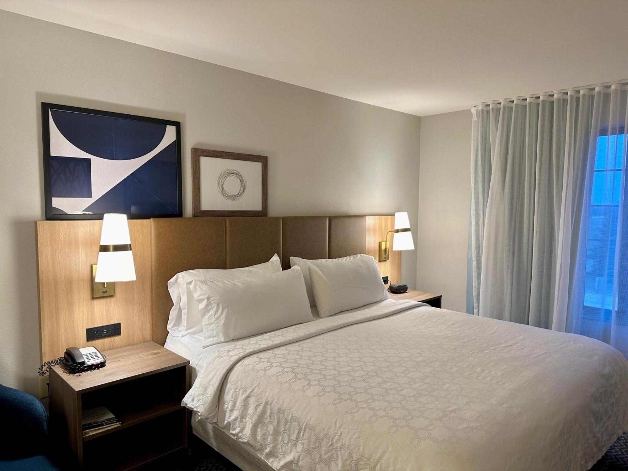 Staybridge Suites Milwaukee West-Oconomowoc By Ihg Kültér fotó