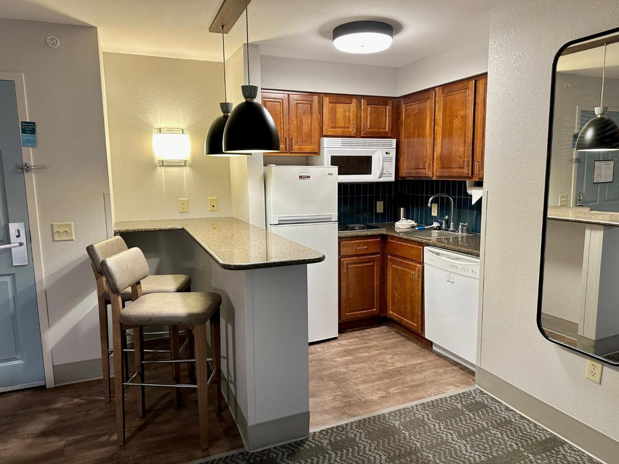 Staybridge Suites Milwaukee West-Oconomowoc By Ihg Kültér fotó