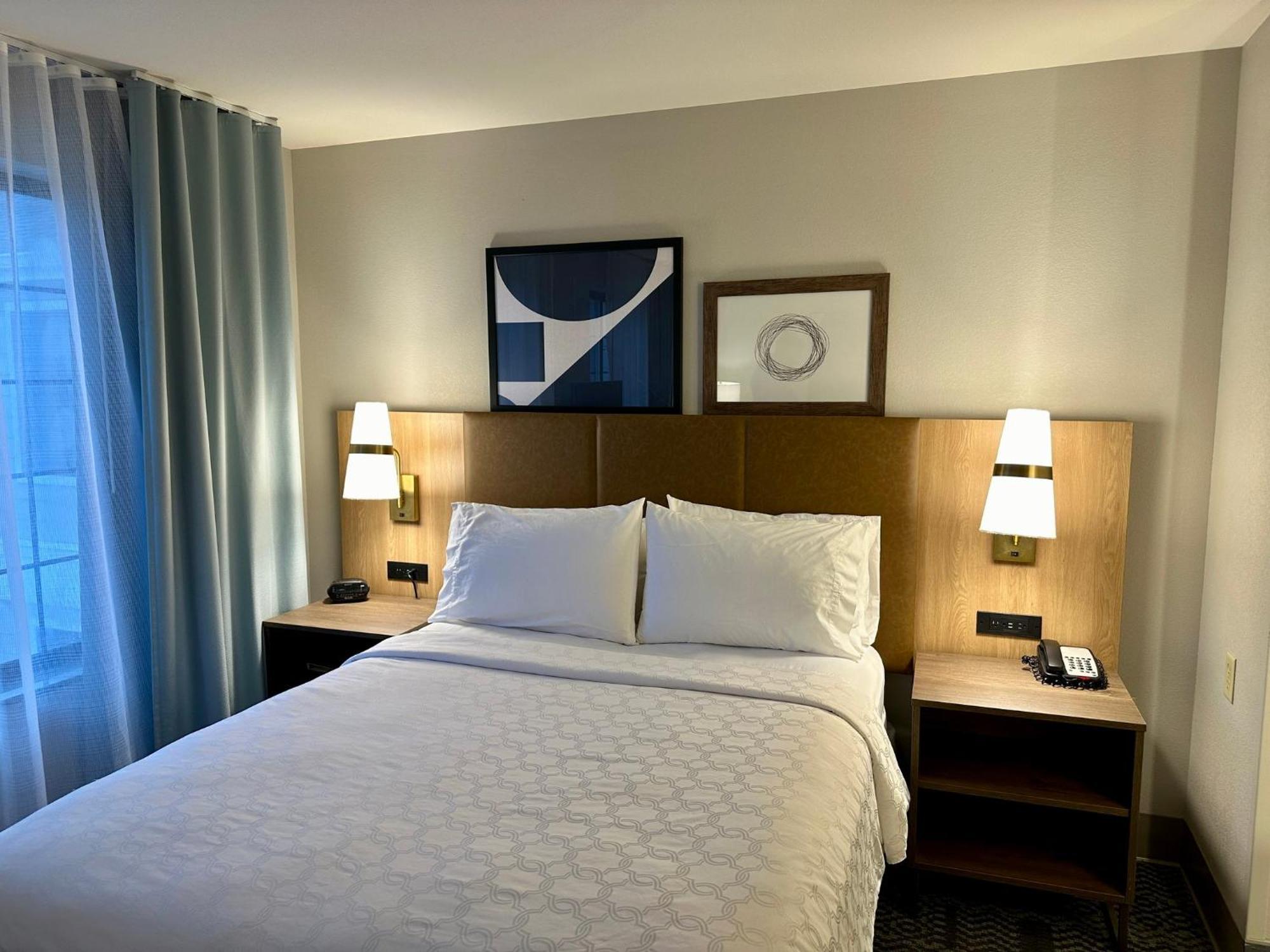 Staybridge Suites Milwaukee West-Oconomowoc By Ihg Kültér fotó